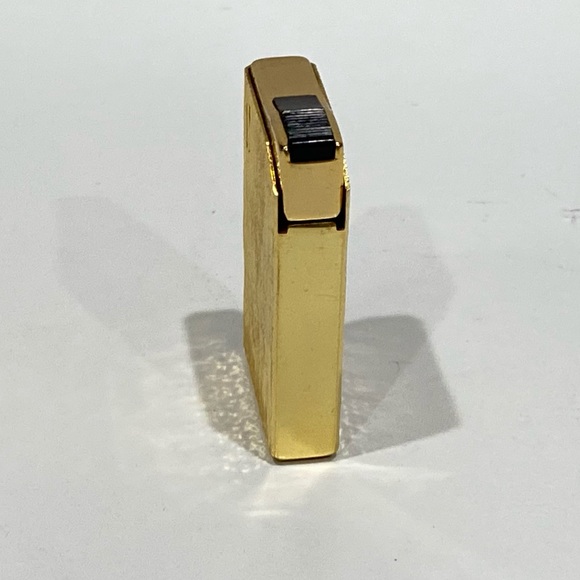 Vintage Gold Flint Light 🔥 - Picture 5 of 7